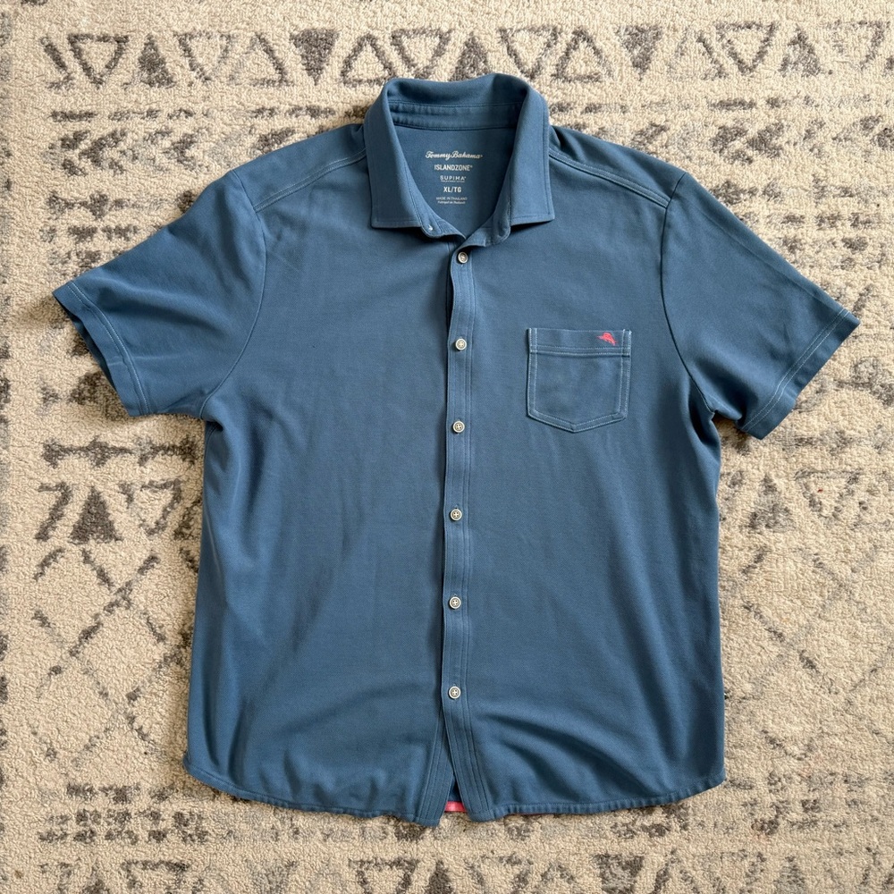 Tommy Bahama Men’s Blue Button up Polo - XL